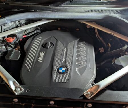 The B57 diesel engine bay of the BMW X5 G05