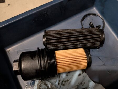 Used filter next to a new MAHLE OX 1146D