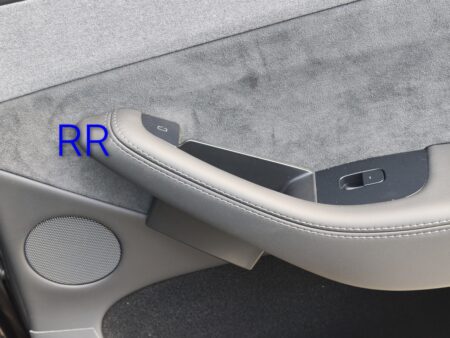 Right rear door (RR) with the storage box fitted