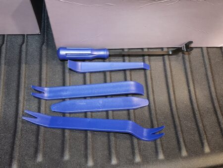 The plastic trim removal tool set used for the job