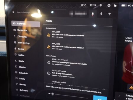 Model YL alert screen showing ABS disabled
