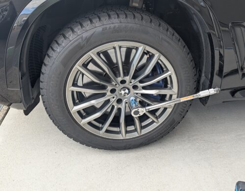 g05-tyrechange202511-wrench140n