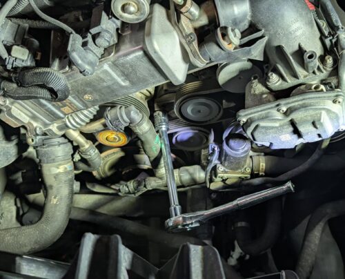 f25-altenator-access9-belttensioner2