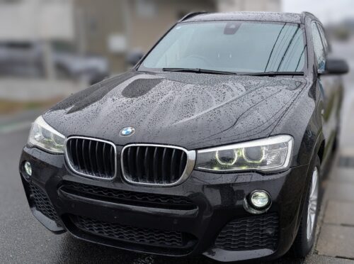 BMW F25 X3 Mスポーツのフロント斜めビュー