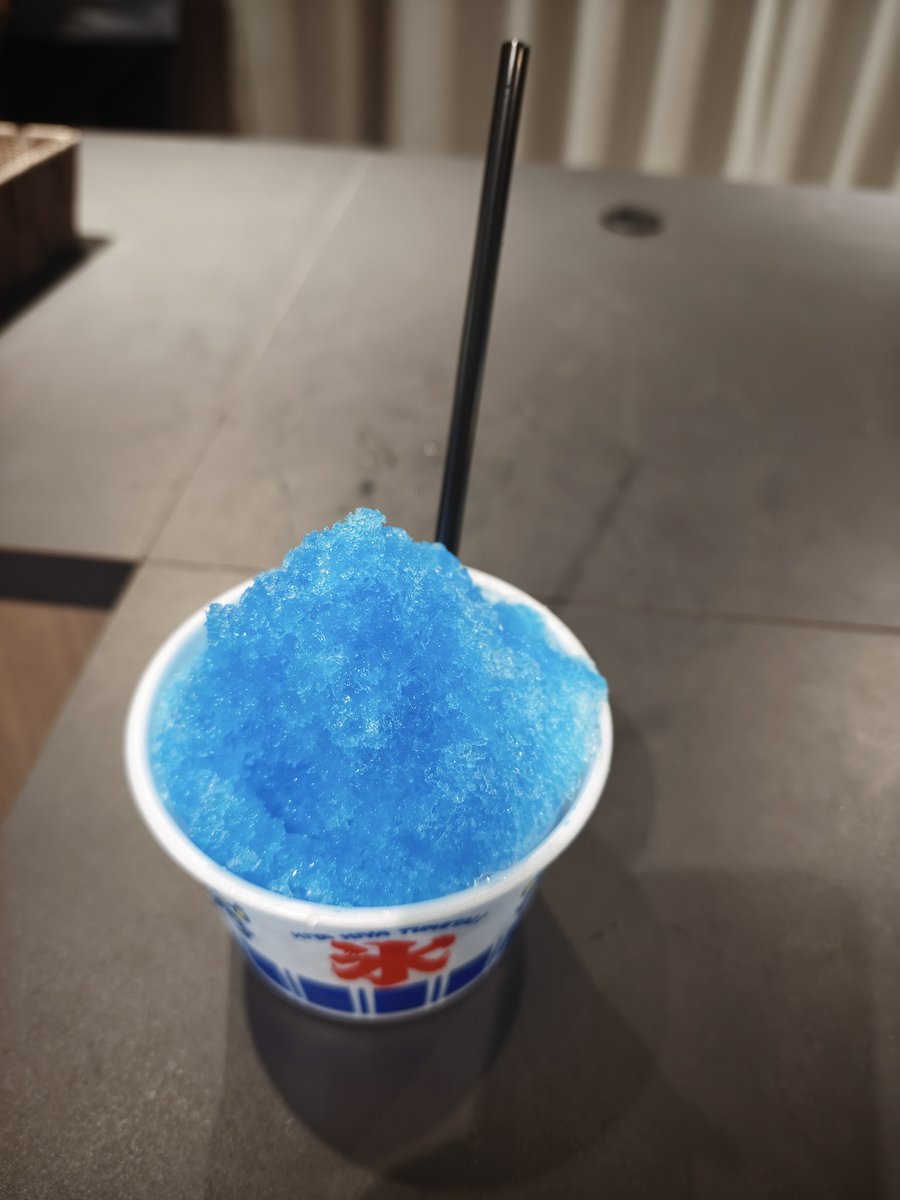 ブルーハワイのかき氷